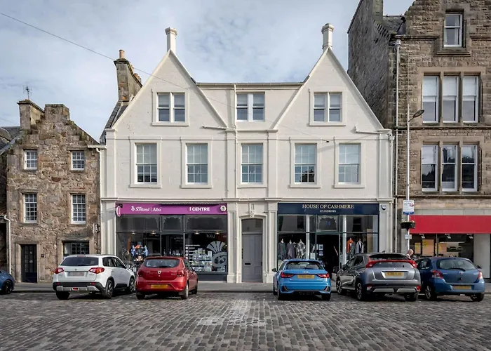 Skye Sands - Balgove Penthouse Residence